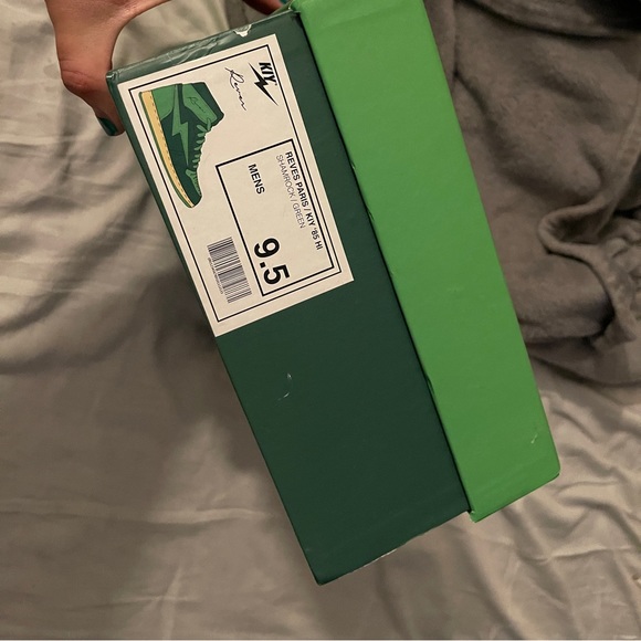 Air Kiy x reeves shoes - Picture 2 of 4